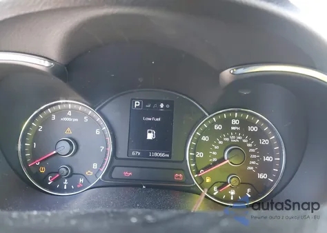 2018 Kia Forte Lx z USA, uszkodzony, nr VIN 3KPFL4A75JE213376